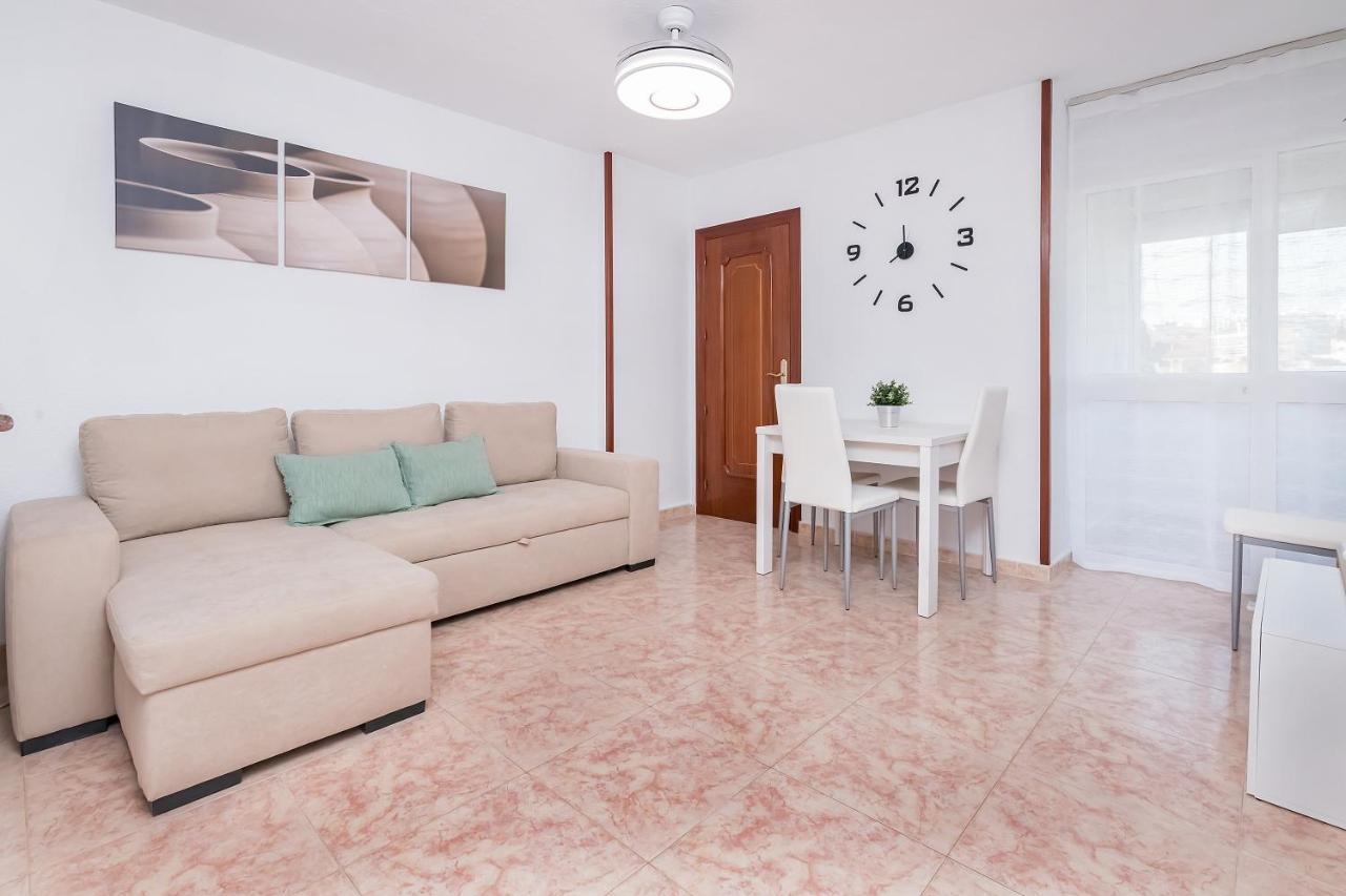 Bhost - Carihuela Beach Torremolinos Dış mekan fotoğraf