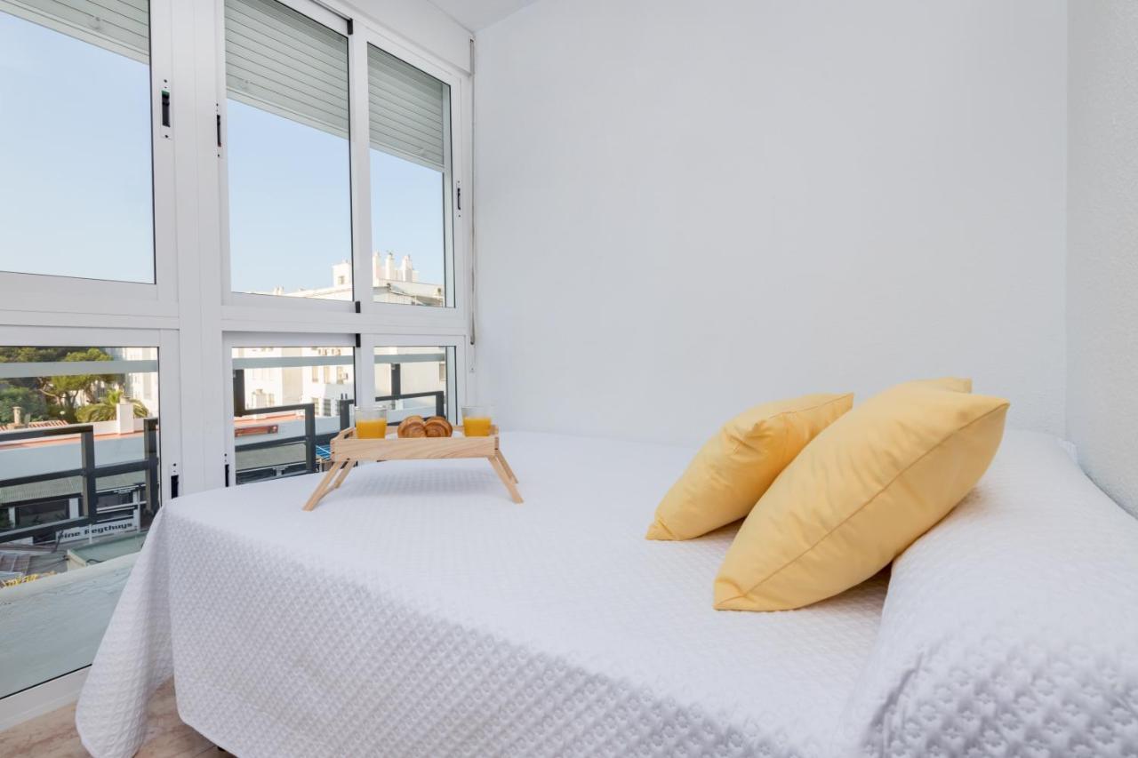 Bhost - Carihuela Beach Torremolinos Dış mekan fotoğraf