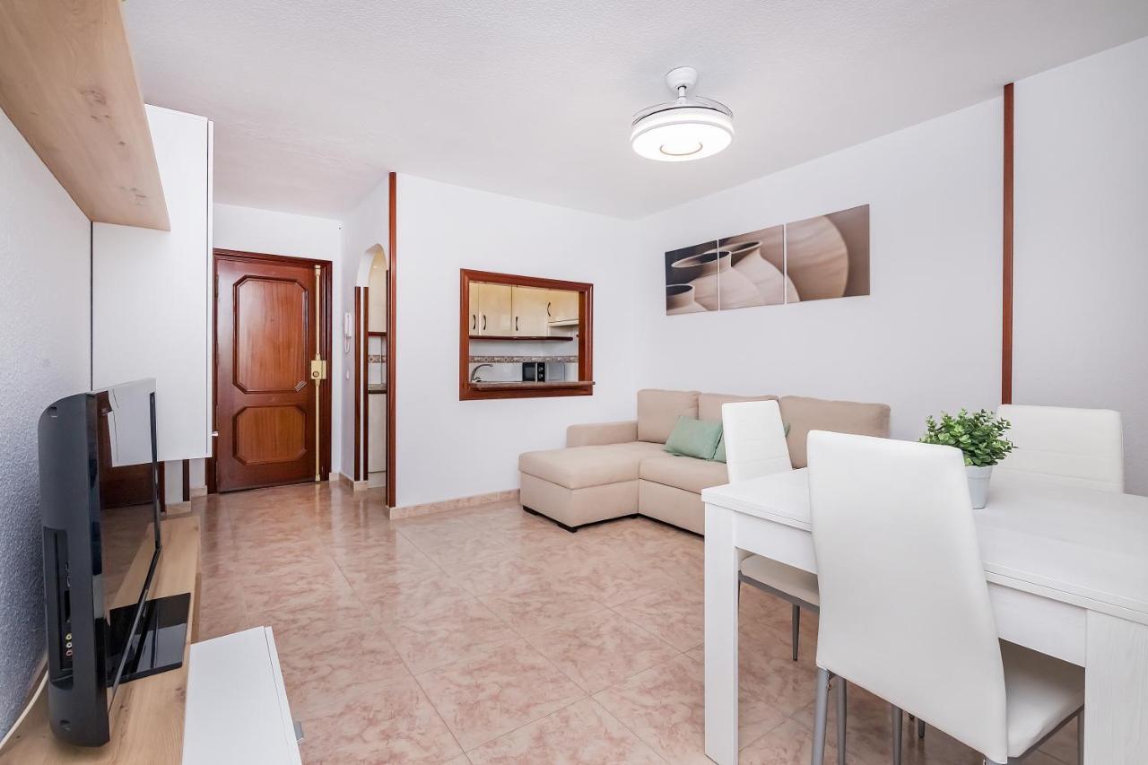 Bhost - Carihuela Beach Torremolinos Dış mekan fotoğraf