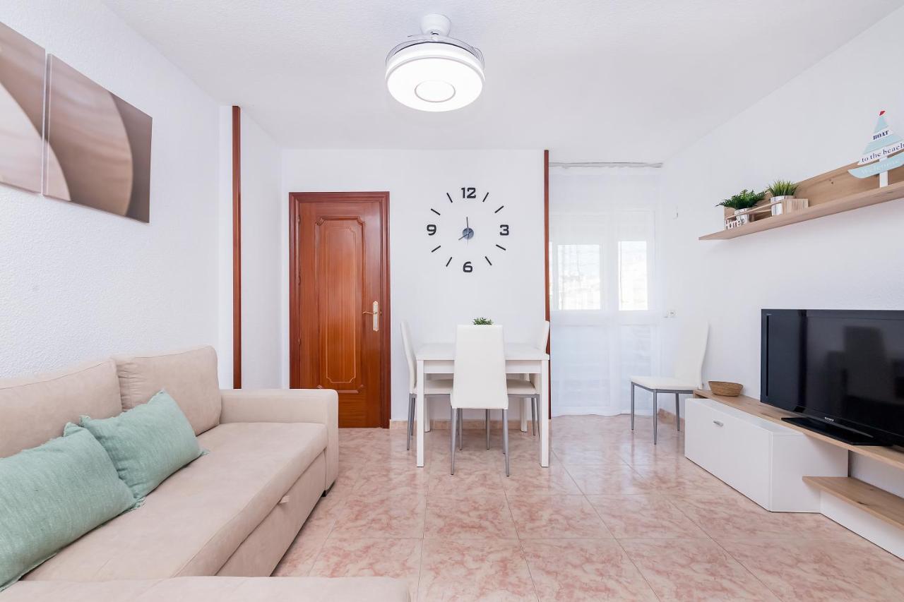 Bhost - Carihuela Beach Torremolinos Dış mekan fotoğraf