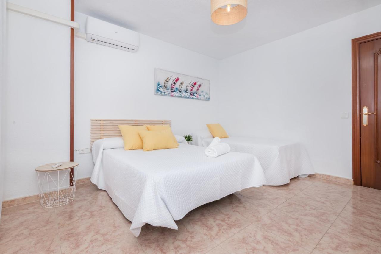 Bhost - Carihuela Beach Torremolinos Dış mekan fotoğraf