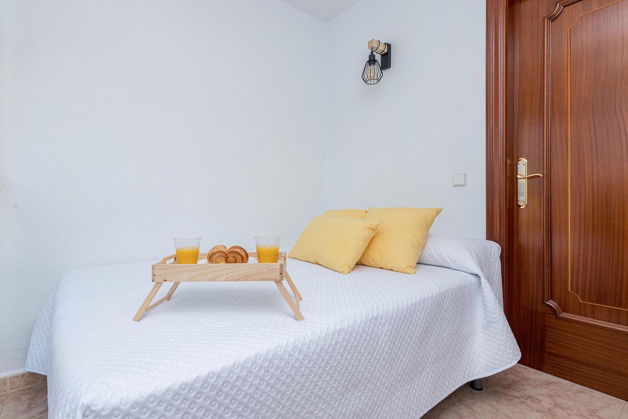 Bhost - Carihuela Beach Torremolinos Dış mekan fotoğraf