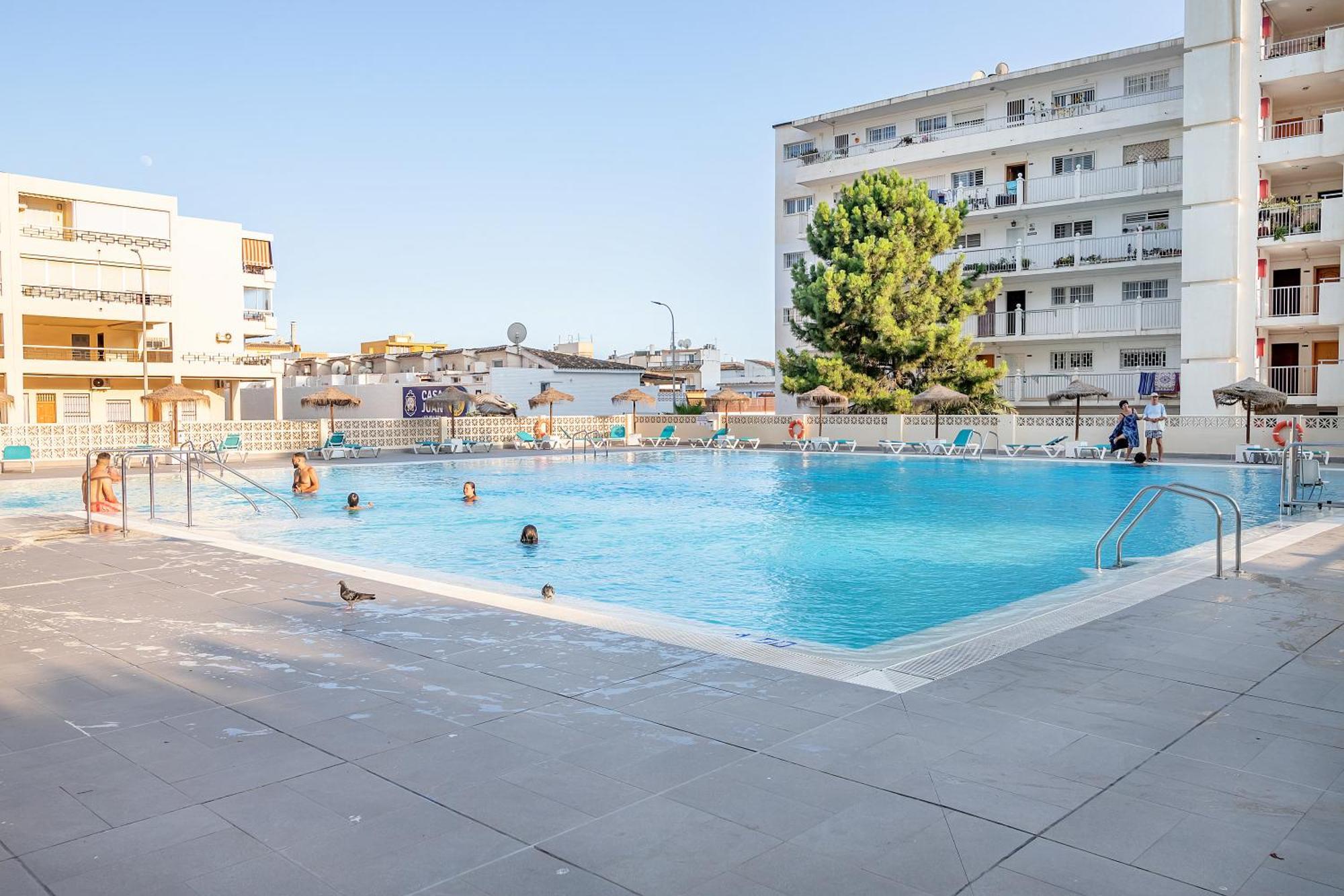 Bhost - Carihuela Beach Torremolinos Dış mekan fotoğraf